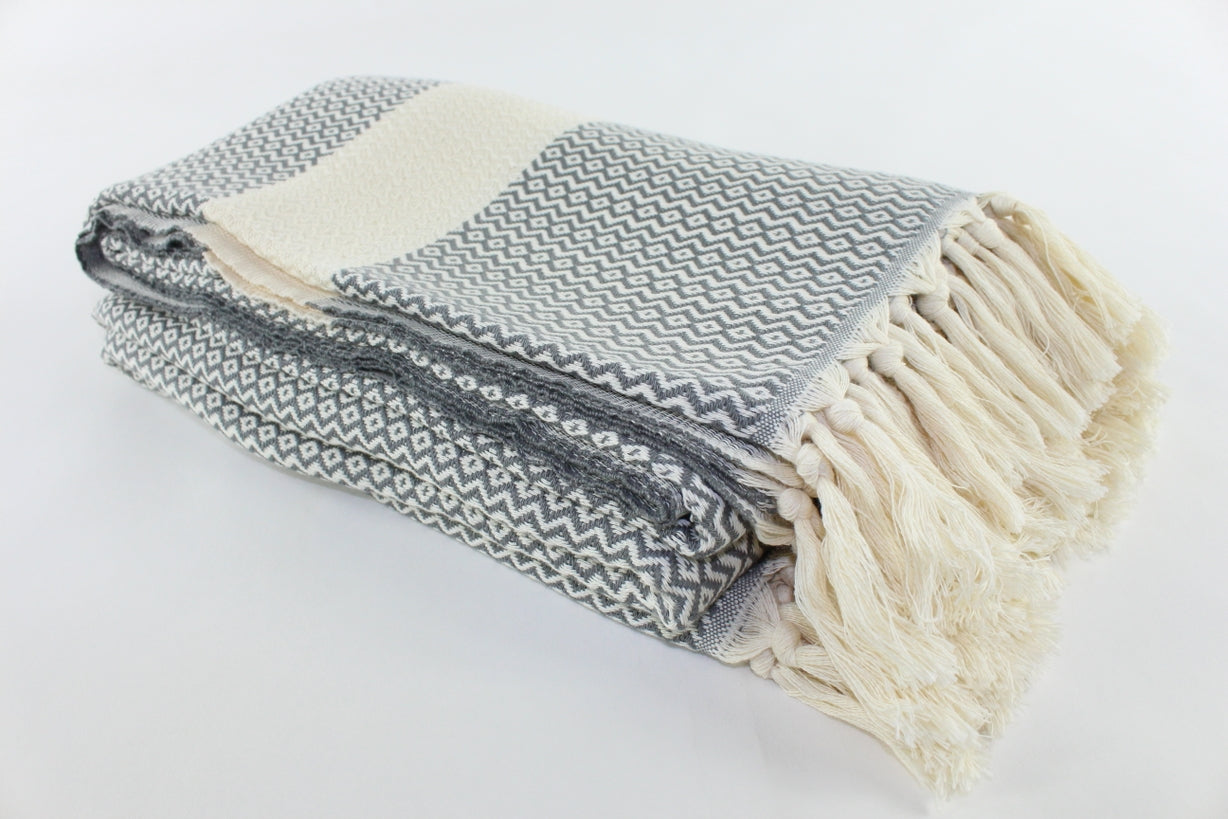 Premium Turkish ZigZag Diamond Blanket Throw (Gray)