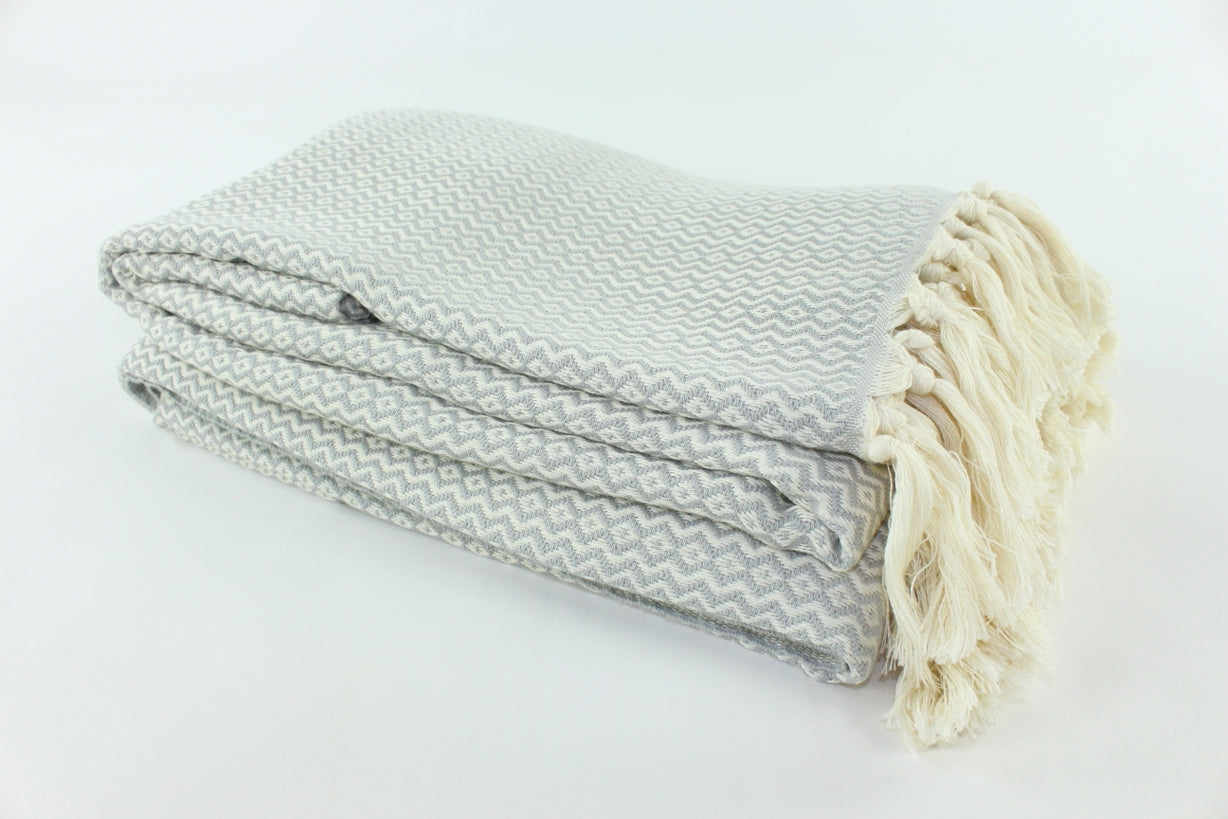 Premium Turkish Plain ZigZag Diamond Blanket Throw (Light Gray)