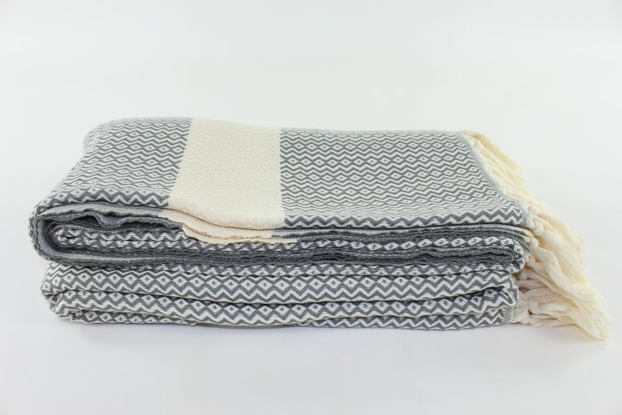 Premium Turkish ZigZag Diamond Blanket Throw (Gray)