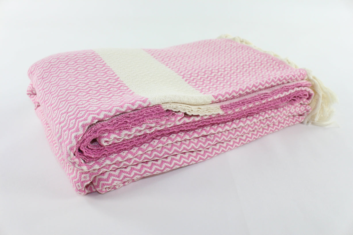 Premium Turkish ZigZag Diamond Blanket Throw (Pink Lilac)